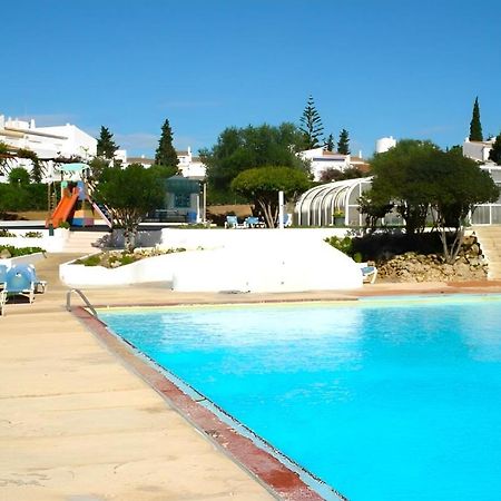 Armacao De Pera Twins 2 With Pool By Homing Apartman Kültér fotó