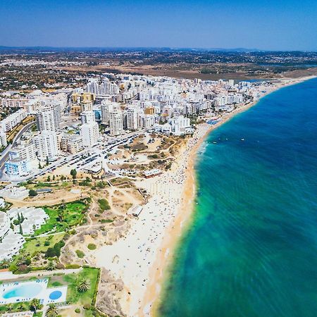 Armacao De Pera Twins 2 With Pool By Homing Apartman Kültér fotó