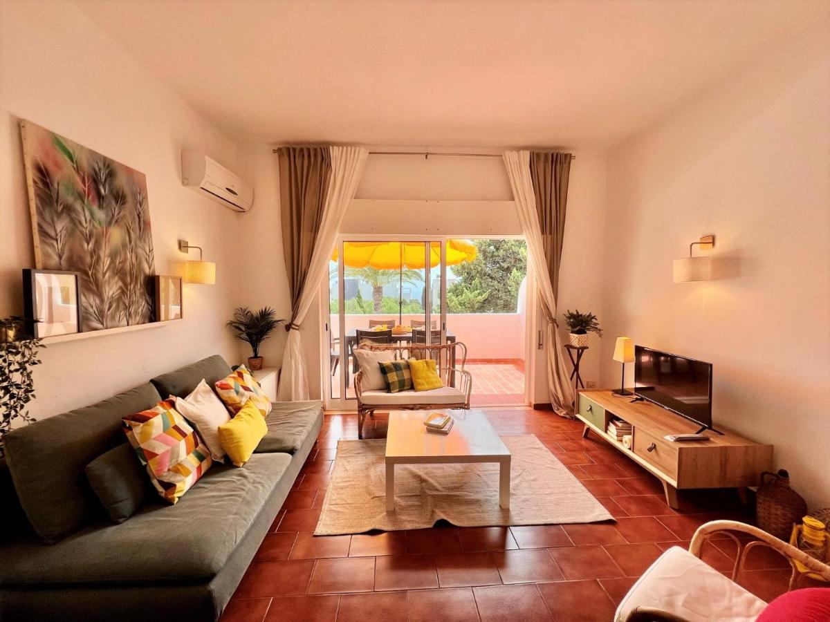 Armacao De Pera Twins 2 With Pool By Homing Apartman Kültér fotó