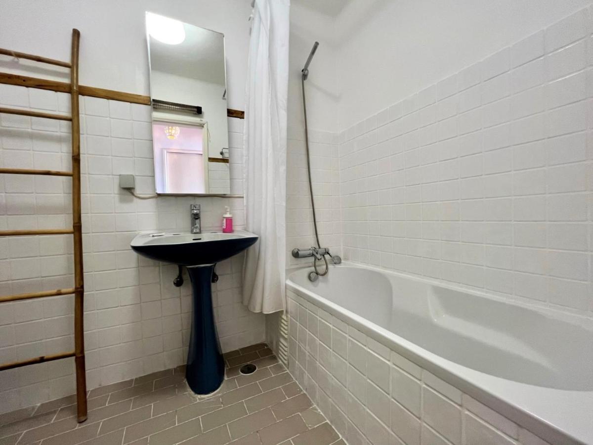 Armacao De Pera Twins 2 With Pool By Homing Apartman Kültér fotó
